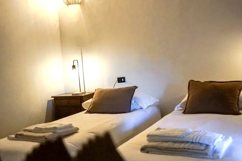Annex 2, a twin room in the villa annex