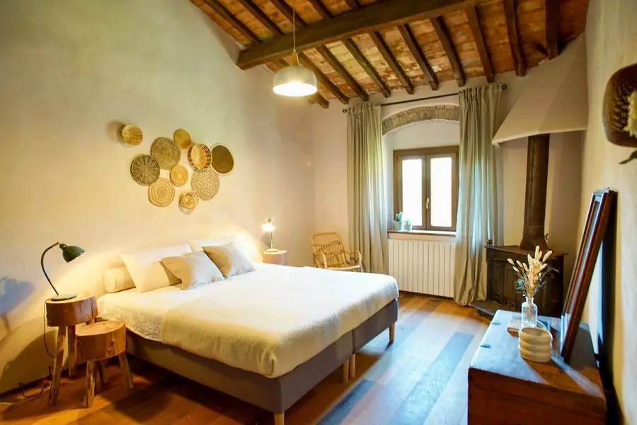 Camera Studio, a classic flex room with beamed ceilings